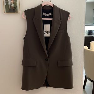 Zara Sleveless Vest